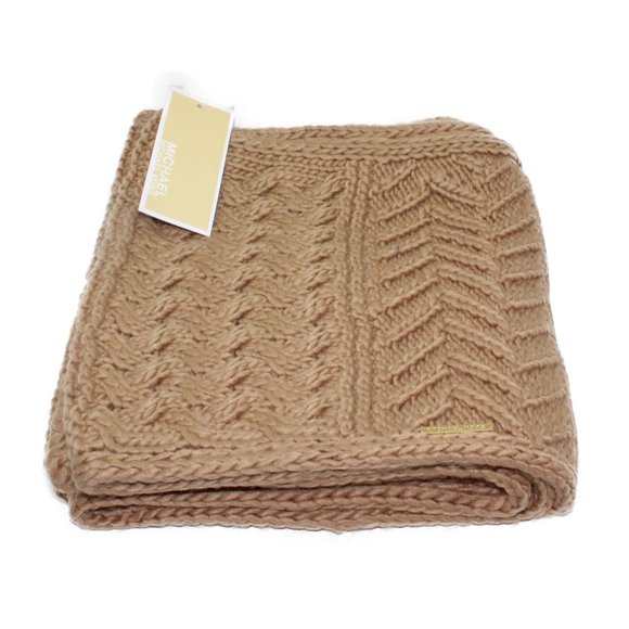 MICHAEL KORS Infinity Thick Ribbed Cable Knit Brown Camel Winter Scarf - Picture 2 of 3